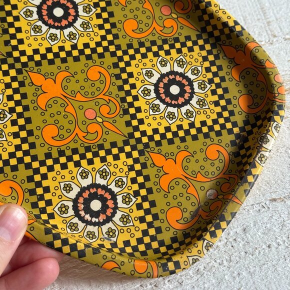 Vintage Metal Retro Rolling Tray - Groovy Herb Tray - Picture 2 of 9